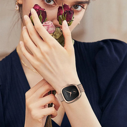 2023 New Women's Quartz Wristwatch 34mm Wine Barrel Rose Gold Black Stopwatch Fashionable Minimalist Style Oval Women's Watches